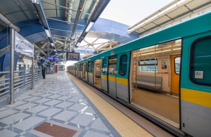 15 مايو المقبل.. وزير النقل يعلن التشغيل التجريبى بالركاب لـ5 محطات مترو جديدة