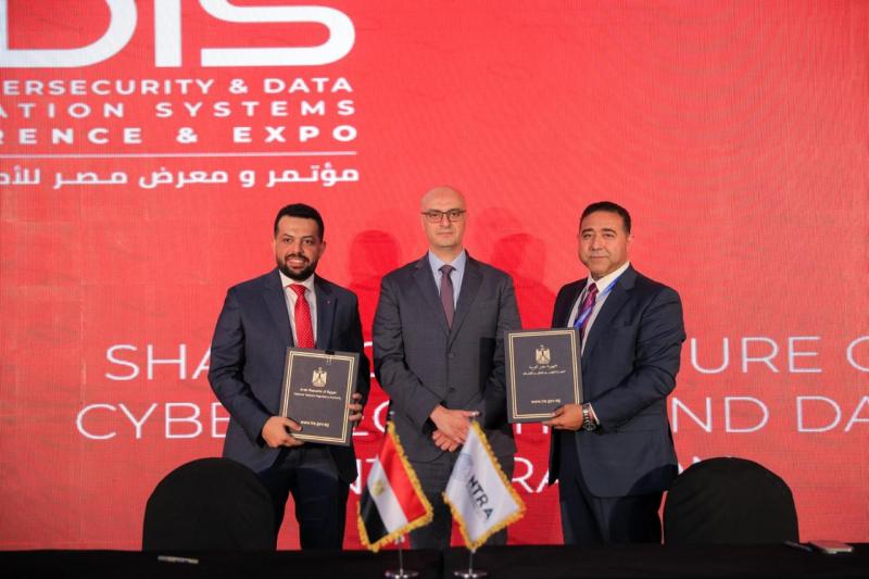 فودافون مصر توقع اتفاقية تعاون مع الجهاز القومي لتنظيم الاتصالات لدعم الأمن السيبراني