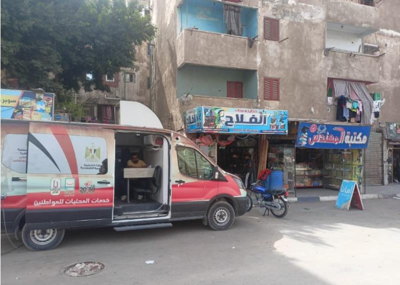 محافظ القاهرة: اقبال كبير من اصحاب المحلات على مراكز التراخيص للدخول فى منظومة المحال العامة