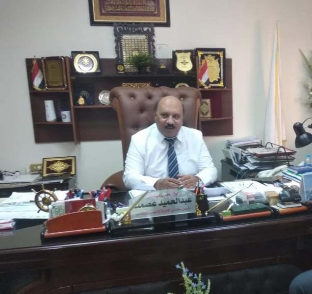 اللواء عبد الحميد عصمت رئيس مجلس إدارة شركة مياه الشرب والصرف الصحي بمحافظات القناة