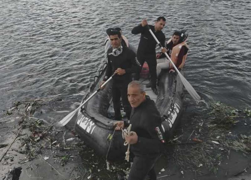 انتشال جثة جديدة من ضحايا غرق ميكروباص أبو غالب بمنشأة القناطر