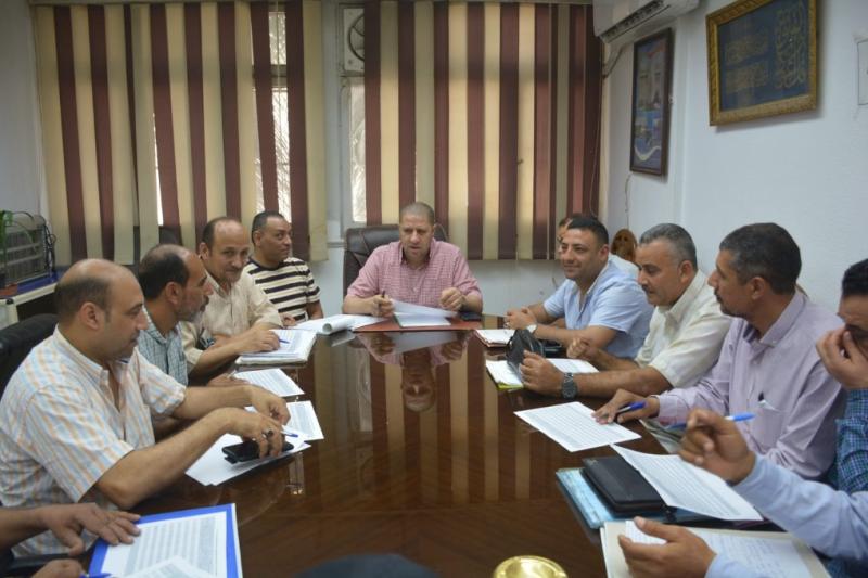 غطاس يعقد اجتماعاً لمتابعة ملف تقنين أراضي أملاك الدولة والعقود الجاهزة بالوحدات المحلية بالبحيرة