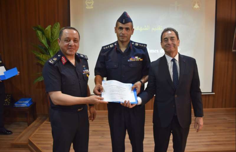 القوات الجوية المصرية بالتعاون مع الجانب الفرنسى تنظم فعاليات تسليم شهادات إجتياز الدورة التدريبية للغة الفرنسية (DELF)