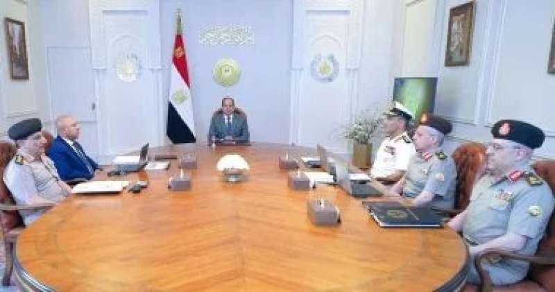 الرئيس السيسى يوجه بمواصلة العمل الجاري في تطوير شبكة الموانئ المصرية لزيادة فرص العمل
