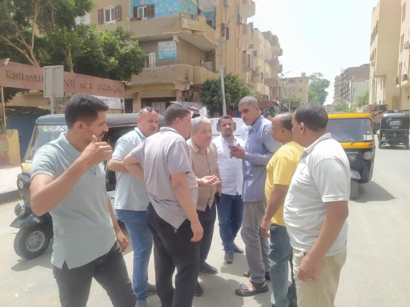 محافظ أسيوط: حملات لإزالة الإشغالات والتعديات على حرم الطريق بمركزي أبوتيج وديروط