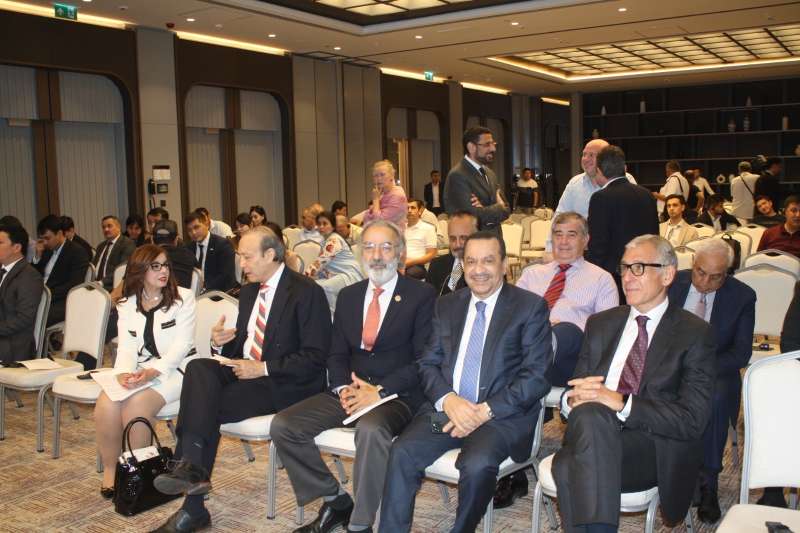 خلال لقاء عدد من الوزراء والدبلوماسيين..رئيس زراعة الشيوخ يدعو أوزبكستان للتوسع في الاستثمار بمصر