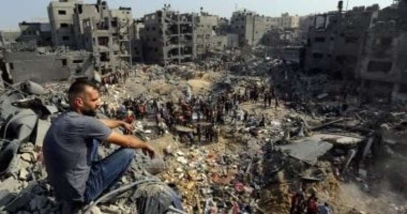 إعلام فلسطينى: مدفعية الاحتلال تستهدف المناطق الشرقية من حى الزيتون بغزة