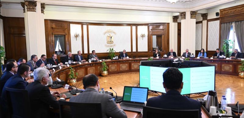 رئيس الوزراء يترأس الاجتماع الدوري لمتابعة المستجدات الخاصة بتنظيم مؤتمر الاستثمار المصري-الأوروبي