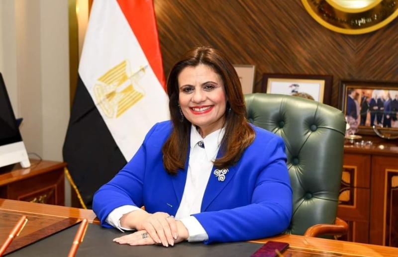 وزيرة الهجرة تشيد بسرعة استجابة وزير الطيران لمقترحات المصريين بالخارج