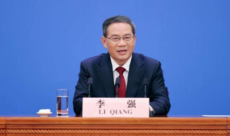 رئيس مجلس الدولة الصيني يصل إلى أستراليا في زيارة رسمية