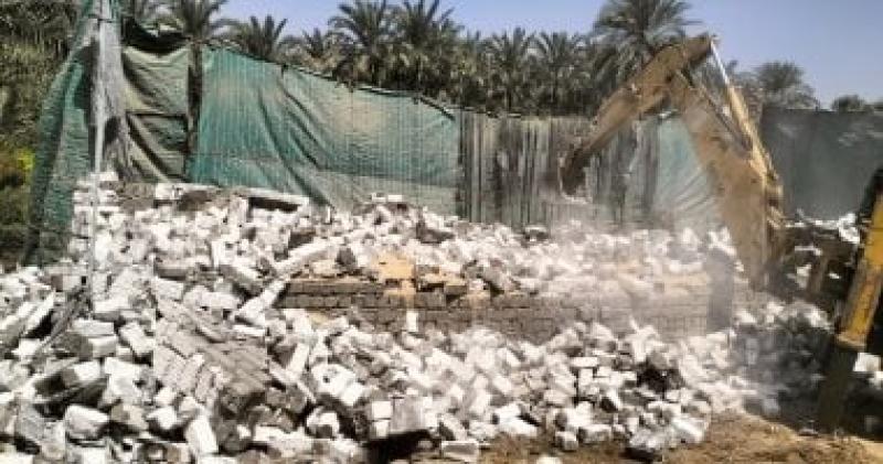 إزالة 53 حالة بناء مخالف وتعديات على الأراضى الزراعية بالجيزة خلال إجازة العيد