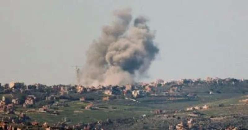غارة إسرائيلية تستهدف بلدة ميس الجبل بالجنوب اللبناني