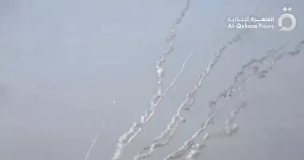 فصائل فلسطينية: قصفنا غلاف غزة برشقات صاروخية مركزة