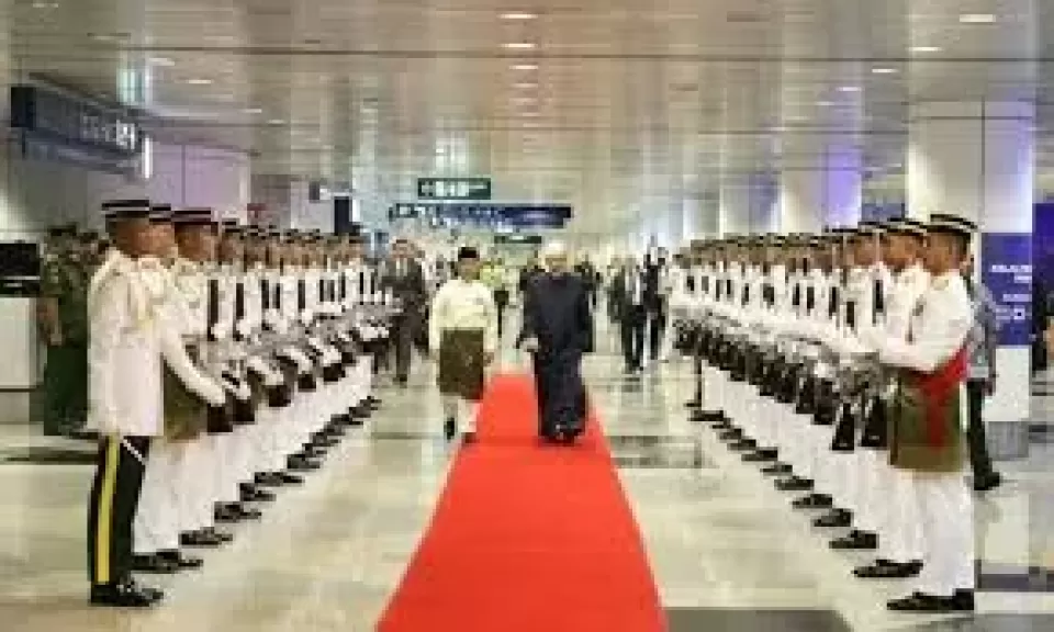 مراسم استقبال رسمية لشيخ الأزهر الشريف بمطار كوالالمبور بماليزيا