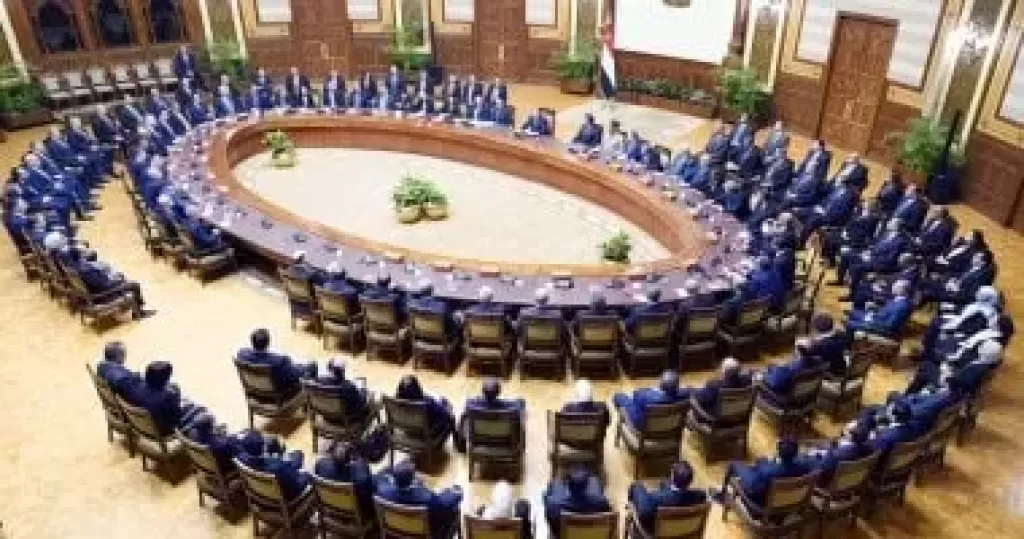 اجتماع الرئيس السيسى بالحكومة الجديدة