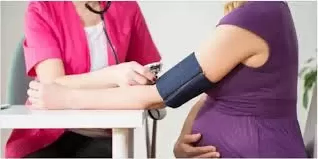 ارتفاع ضغط الدم أثناء الحمل.. 9 نصائح تساعد على تجنبه