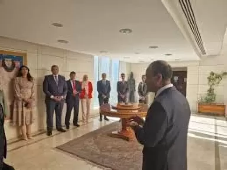 وزير الخارجية يتفقد سفارة مصر فى الأردن ويلتقى ممثلى الجالية المصرية