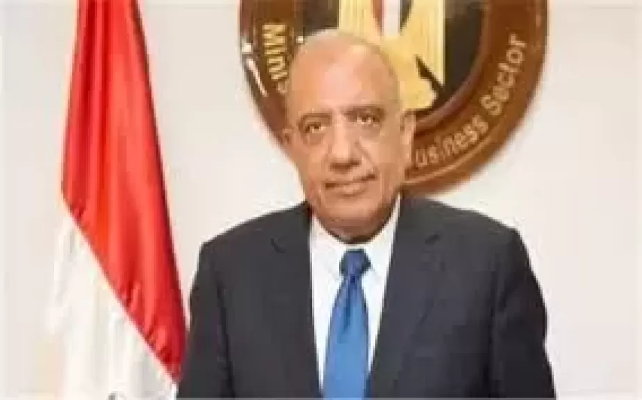 الدكتور محمود عصمت 