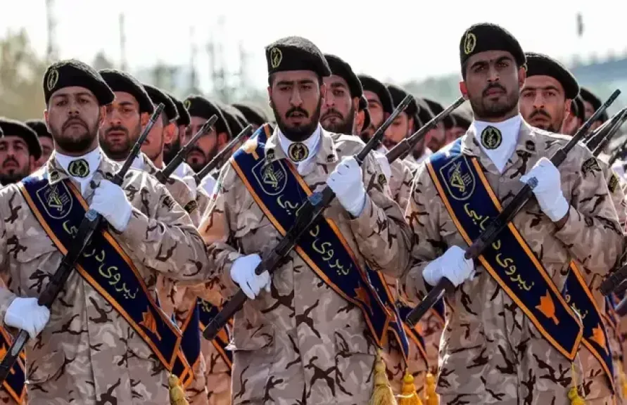 الحرس الثورى الإيرانى: مقتل 4 من عناصرنا وآخر بالجيش فى هجمات أمريكية إسرائيلية