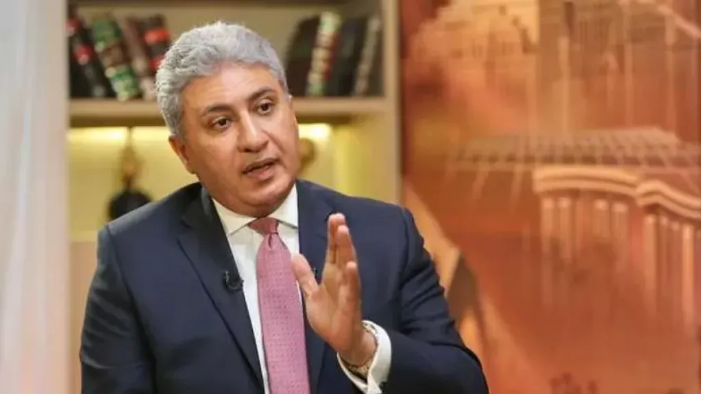 مصر تخلّد فعالية افتتاح المتحف بدعوة فنية مستوحاة من تابوت الملك الذهبي مصر تخلّد فعالية افتتاح المتحف بدعوة فنية مستوحاة من تابوت الملك الذهبي