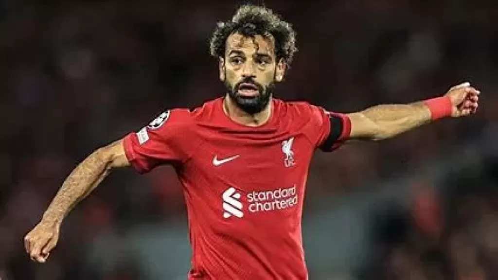 محمد صلاح يسجل هدف ليفربول الثالث في مانشستر يونايتد