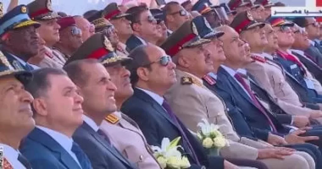 الرئيس السيسي يشهد العرض الجوى