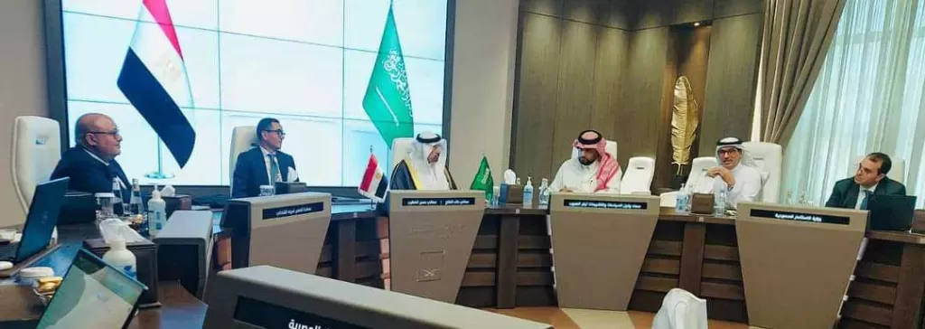 الخطيب يعقد سلسلة لقاءات مكثفة مع عدد من المسؤولين السعوديين لتعزيز التعاون الاقتصادي