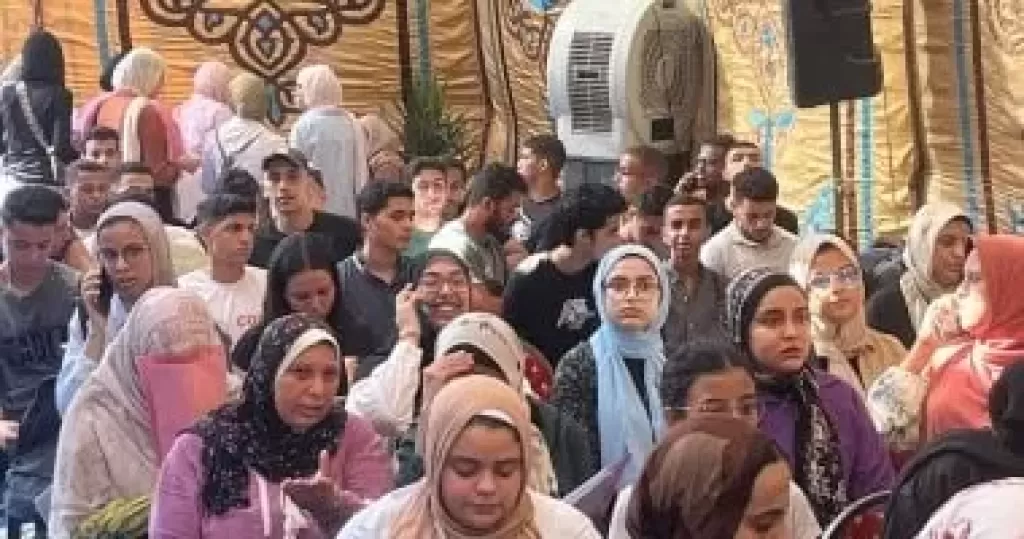 الطلاب الجدد بجامعة القاهرة