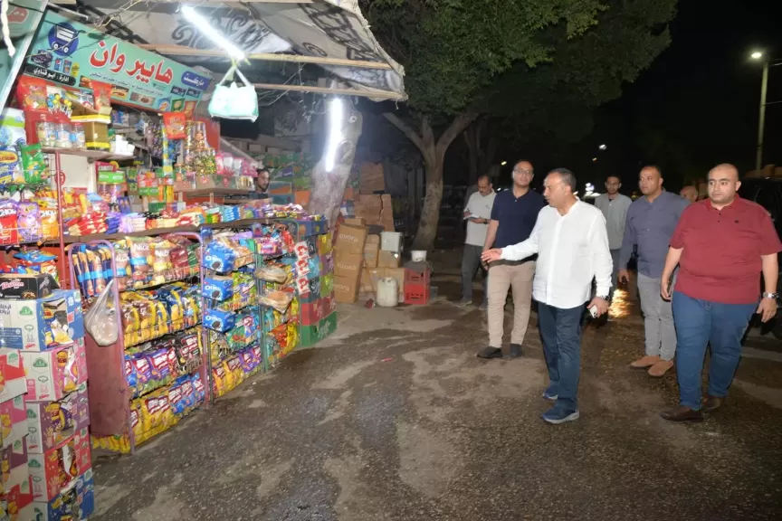 محافظ أسيوط يوجه خلال جولة ميدانية بإزالة الاشغالات بميدان أسماء الله