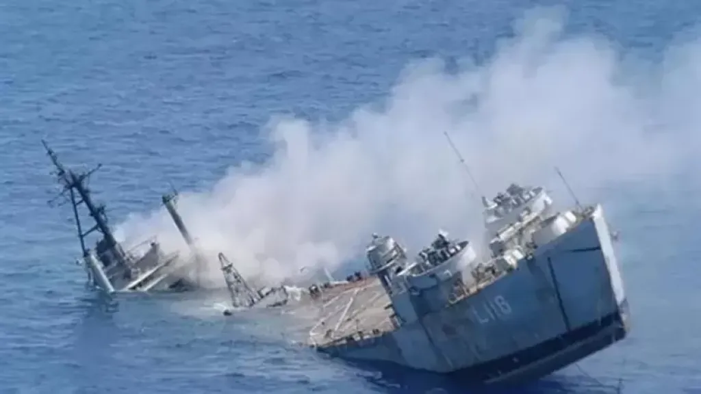 الصين تسلم للفلبين 17 بحارا تم إنقاذهم بعد غرق سفينتهم