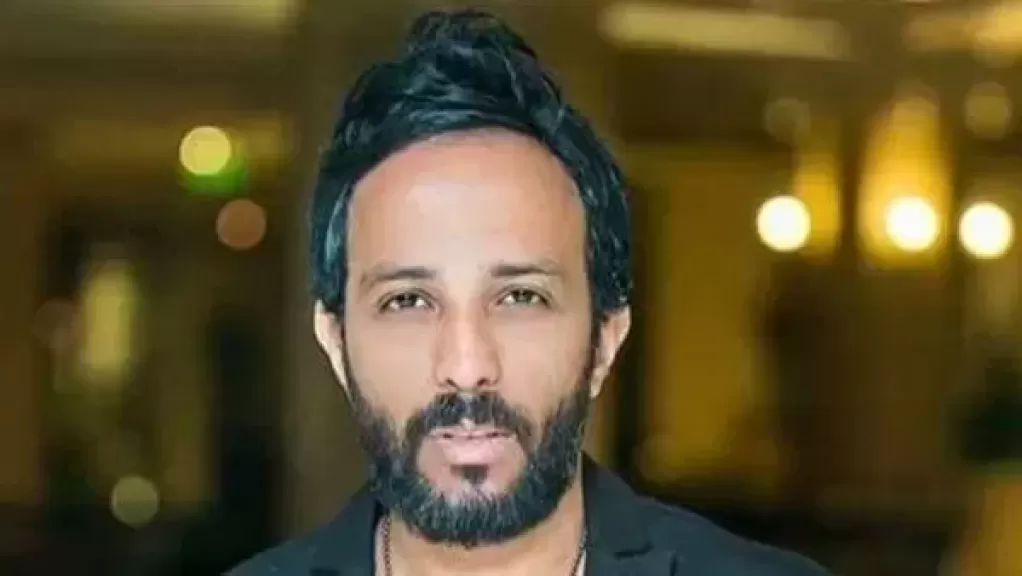 الفنان احمد عصام 