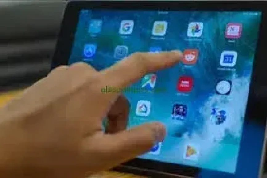 طلاب الصفين الثانى والثالث الثانوى غير ملزمين برد التابلت بعد انتهاء دراستهم