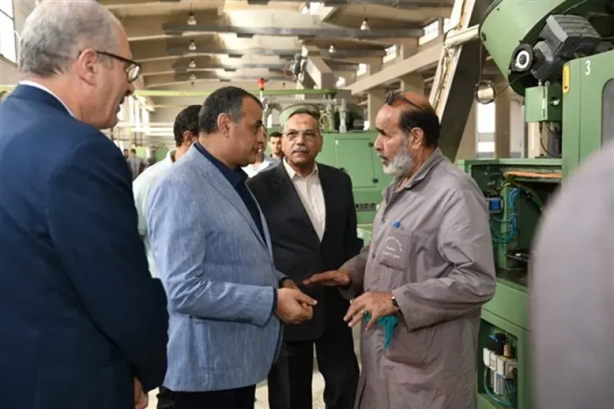 وزير الإنتاج الحربى يتابع مراحل التصنيع بشركة أبو زعبل للصناعات المتخصصة