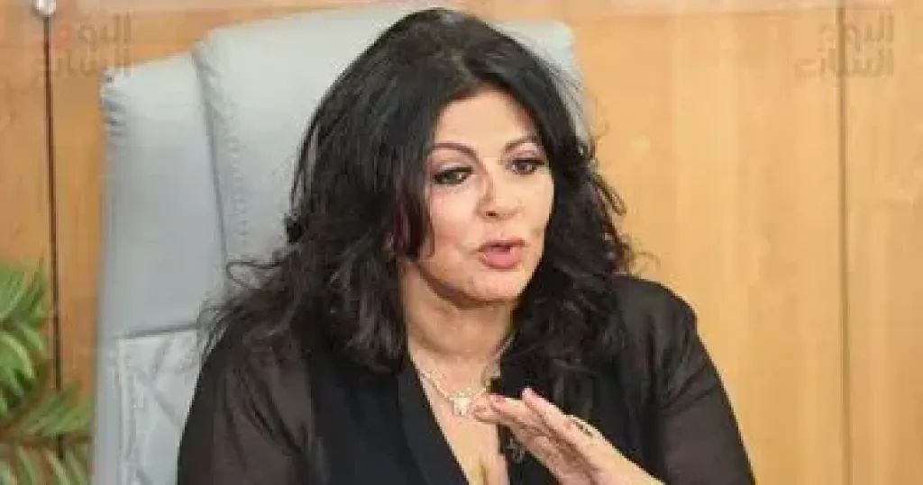 سيارة تصيب ابنة هالة صدقى وأصدقاءها.. والفنانة توضح الإصابات والكدمات