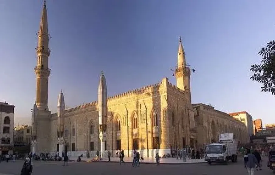 كيف تخرج نشء صالح؟.. خطيب مسجد سيدنا الحسين يوضح