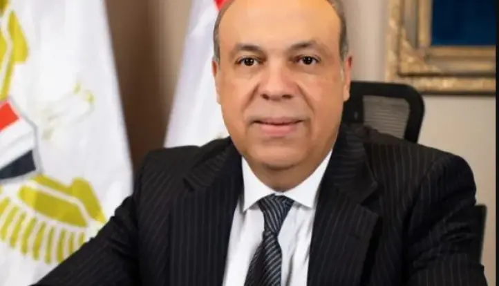 وزير الطيران المدني: مصر تهدف إلى التحسين المستمر للمطارات لزيادة حركة السياحة