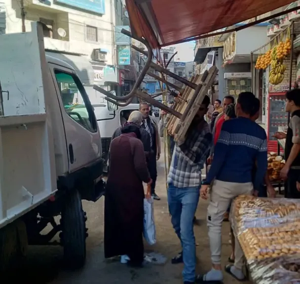 حملة مكبرة على سائقي السرفيس بدمنهور  تسفر عن سحب 7 رخص لسائقين يقومون بتجزئة الخطوط