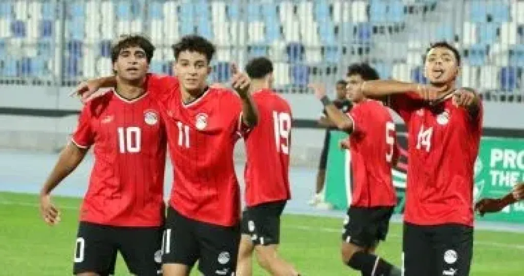 منتخب الشباب يتعادل سلبيا مع الفريق الأول بغزل المحلة