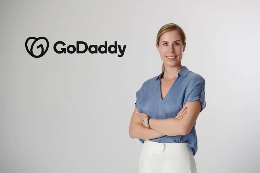 إطلاق GoDaddy Airo 