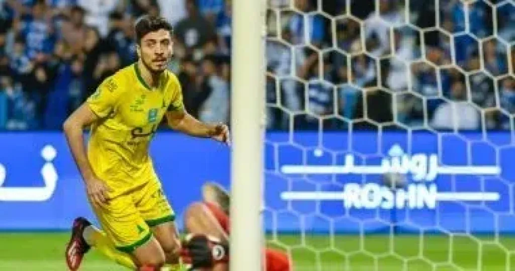 الأهلي يفاوض محمد شريف لعودته في الصيف ومنع انتقاله للزمالك