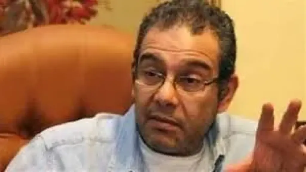 عمرو وهبى