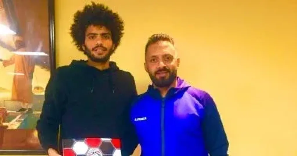 اللاعب احمد دحروج