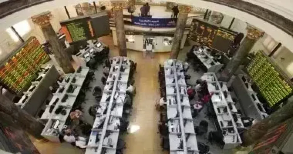بسبب صفقة الشرقية.. ”التبغ” يتصدر البورصة الأكثر تداولا بـ6.1 مليار جنيه