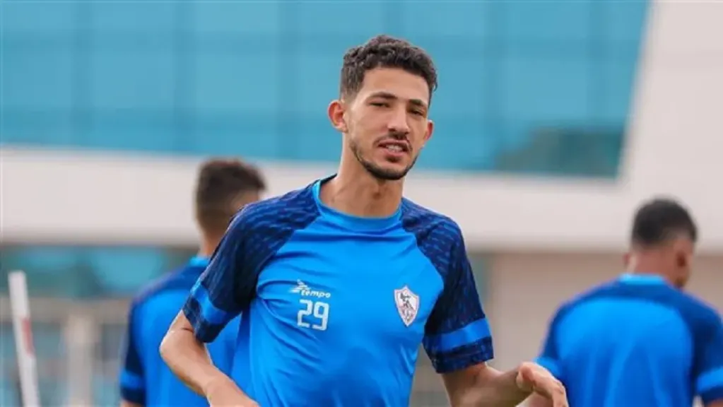 أحمد فتوح يؤدي تدريبات تأهيلية خاصة على هامش مران الزمالك