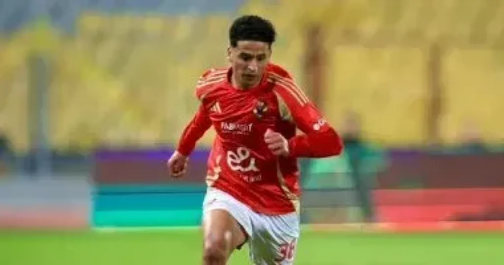 تهشم سيارة محمد عبد الله لاعب الأهلى ومنتخب الشباب فى حادث.. صور