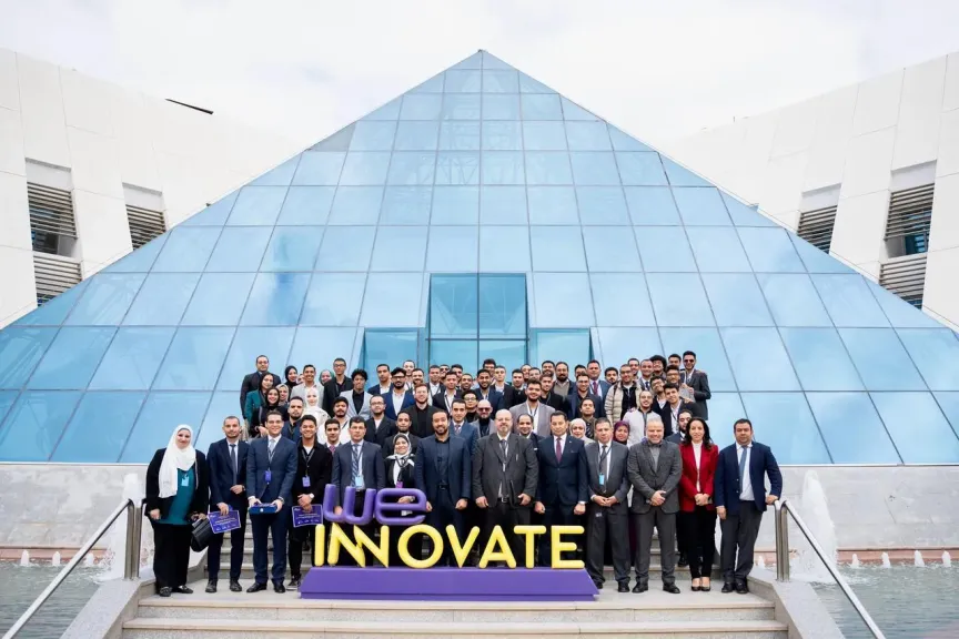 ”المصرية للاتصالات” و”الجهاز القومي لتنظيم الاتصالات” يحتفلان بخريجي أكاديمية ”نحن نبتكر WE INNOVATE”