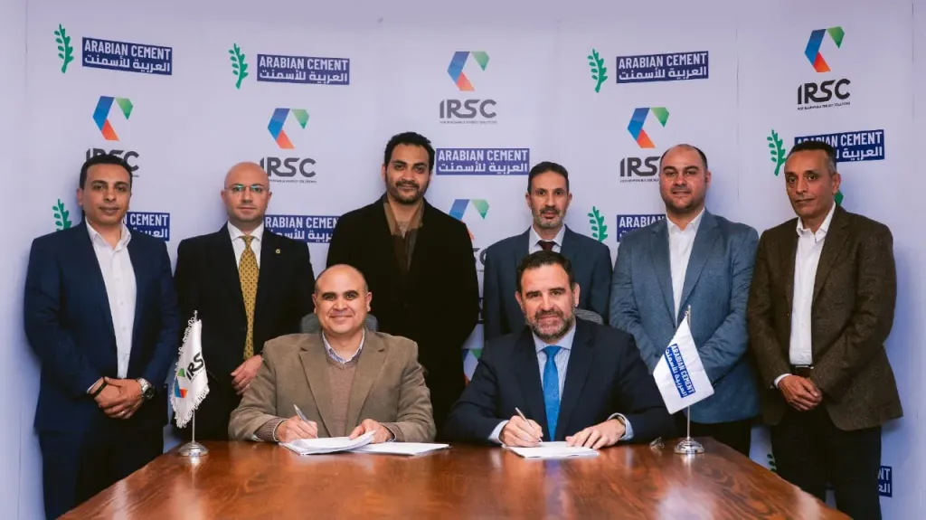 IRSC توقع اتفاقية شراء طاقة مع الشركة العربية للأسمنت لتوفير امدادات طويلة الأجل من الطاقة المتجددة