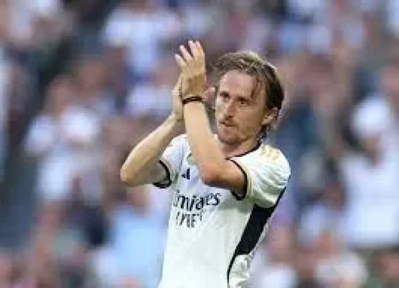 ميلان في طريقه لضم مودريتش من ريال مدريد