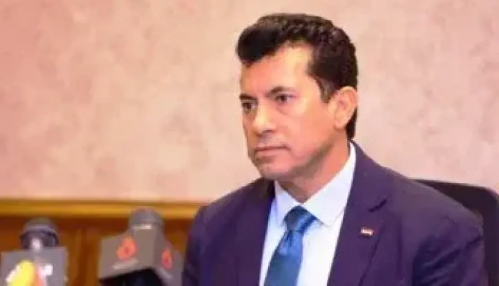 هل قانون الرياضة ضد الأهلي؟.. وزير الشباب يحسم الجدل