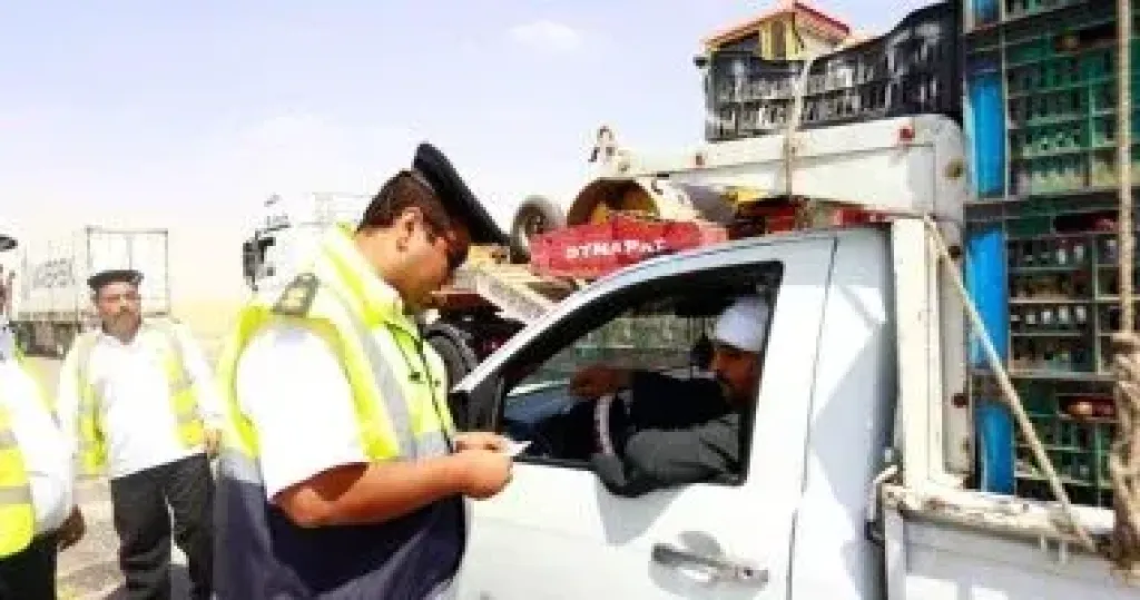 رادار المرور يلتقط 1102 سيارة تسير بسرعات جنونية فى 24 ساعة